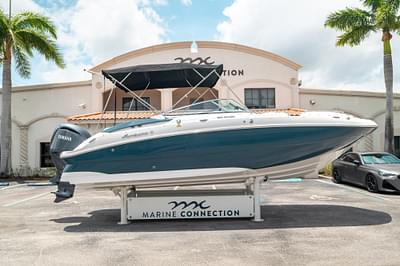 BOATZON | Hurricane SunDeck 2400 OB 2024