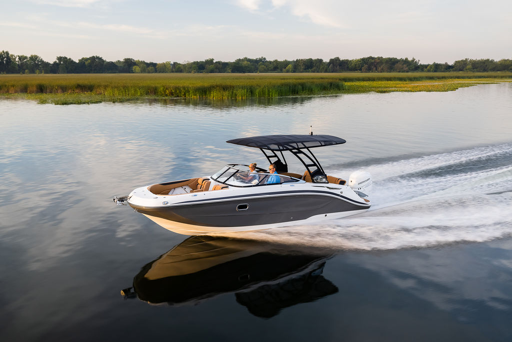 2025 Hurricane SunDeck 2600 OB - Sold Boat