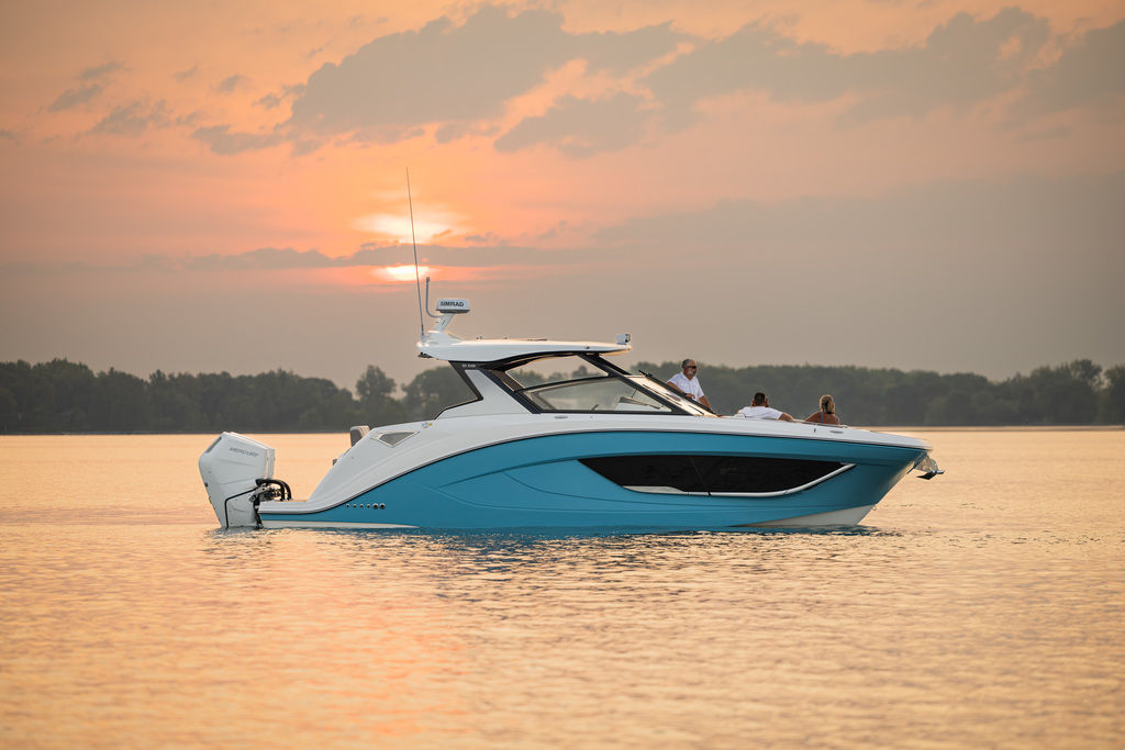 2025 Hurricane SunDeck 3200 OB  Yacht Certified - Sold Boat