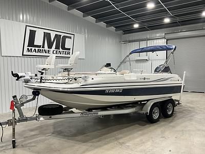 BOATZON | Hurricane SunDeck Sport 201 2013 BOATZON | Hurricane SunDeck Sport 201 2013