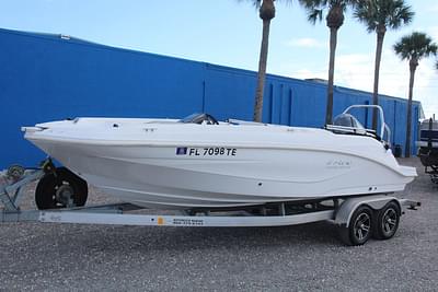 BOATZON | Hurricane SunDeck Sport 205 OB 2022 BOATZON | Hurricane SunDeck Sport 205 OB 2022