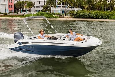 BOATZON | Hurricane SunDeck Sport 205 OB 2025