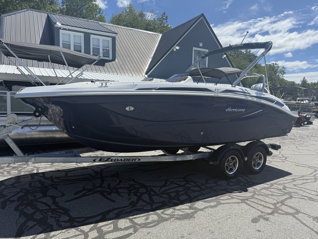 2025 Hurricane Sundeck Sport 2050 - Sold Boat