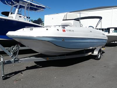 BOATZON | Hurricane SunDeck Sport 211 OB 2020 BOATZON | Hurricane SunDeck Sport 211 OB 2020
