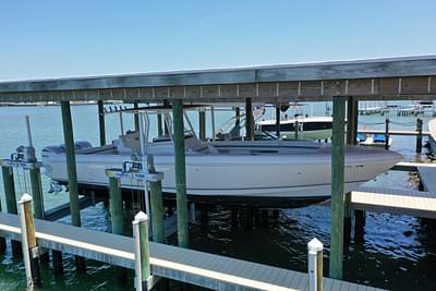 BOATZON | Intrepid 370 2011