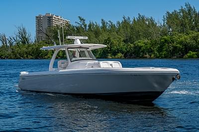 BOATZON | Intrepid 407 Panacea 2019