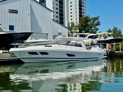 BOATZON | Intrepid 438 Evolution 2022 BOATZON | Intrepid 438 Evolution 2022