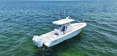 BOATZON | Invincible 33 Open Fisherman 2025