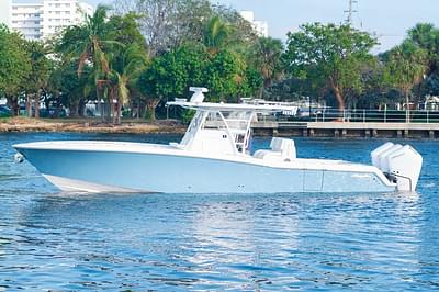 BOATZON | Invincible 36 Open Fisherman 2025 BOATZON | Invincible 36 Open Fisherman 2025