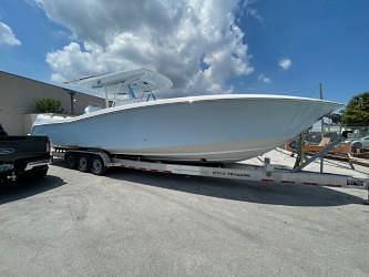 BOATZON | Invincible 39 Open Fisherman 2022