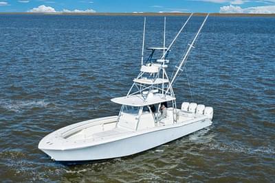 BOATZON | Invincible 42 Open Fisherman 2017