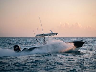 BOATZON | Invincible Boats 33 Open Fisherman 2026