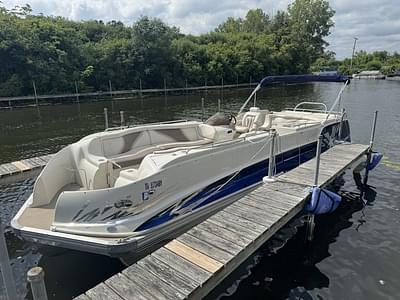 BOATZON | JC TriToon Marine Evolution 26 2003