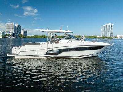 BOATZON | Jeanneau Leader 125 WA 2022