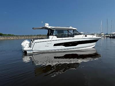 BOATZON | Jeanneau NC Weekender 1095 2024