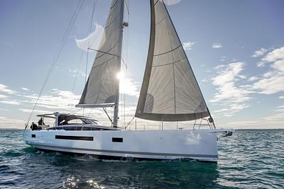 BOATZON | Jeanneau Yachts 65 2025