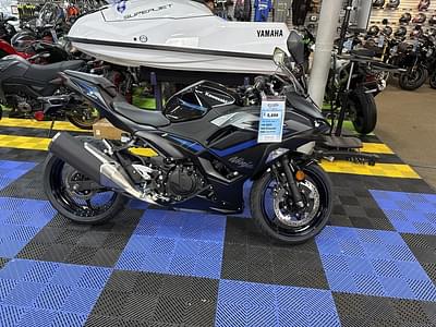 BOATZON | Kawasaki Ninja 500 ABS 2025 BOATZON | Kawasaki Ninja 500 ABS 2025