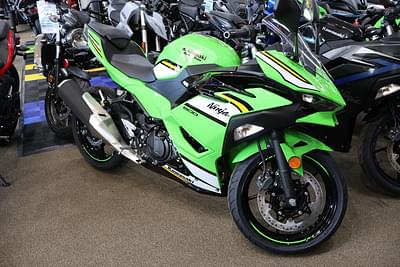 BOATZON | Kawasaki Ninja 500 KRT 2025