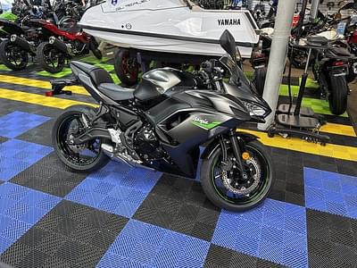 BOATZON | Kawasaki Ninja 650 Base 2024