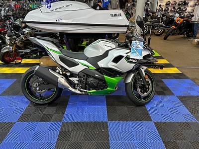BOATZON | Kawasaki Ninja 7 Hybrid ABS 2024 BOATZON | Kawasaki Ninja 7 Hybrid ABS 2024