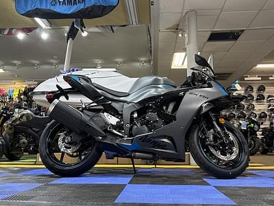 BOATZON | Kawasaki Ninja ZX6R Base 2025 BOATZON | Kawasaki Ninja ZX6R Base 2025