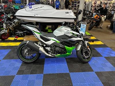 BOATZON | Kawasaki Z7 Hybrid ABS 2024 BOATZON | Kawasaki Z7 Hybrid ABS 2024