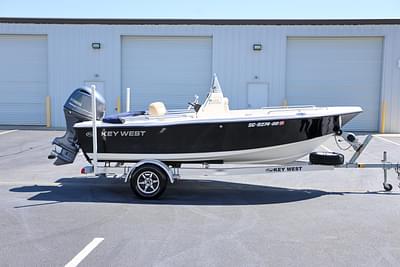 BOATZON | Key West 176 Center Console 2016