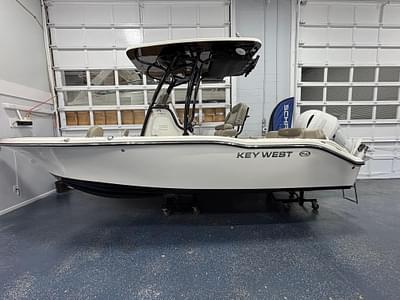 BOATZON | 2023 Key West 219 FS BOATZON | 2023 Key West 219 FS