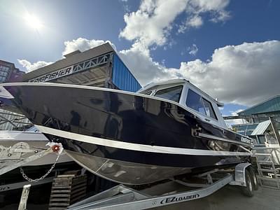 BOATZON | KingFisher 2425 Escape HT 2025