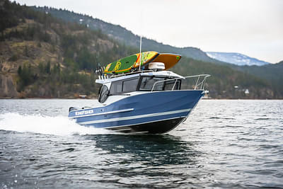 BOATZON | KingFisher 2525 XAC HT 2025
