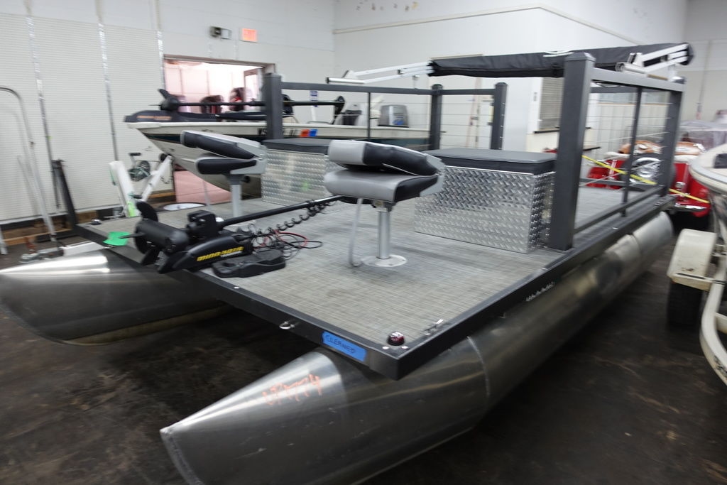 2021 Lake Lounger 13 Electric - Sold Boat