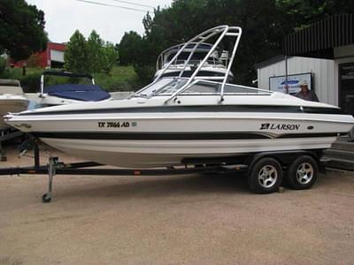 BOATZON | Larson 228 LXI 2005 BOATZON | Larson 228 LXI 2005