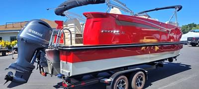 BOATZON | 2017 Larson Escape 21 Triple TTT