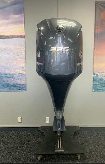 BOATZON | Little Used Yamaha 225HP 4 Stroke Outboard Motor Engine