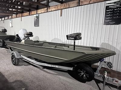 BOATZON | Lowe Boats RX1860 Rambler 2024