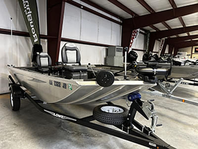 BOATZON | Lowe Boats Skorpion Stick Steer 2021