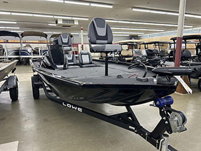 BOATZON | Lowe Boats Stinger 175C 2025