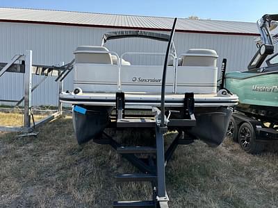 BOATZON | LOWE LS 220 60HP BUNK TRAILER 2008