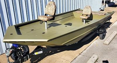 BOATZON | Lowe Roughneck RX2070 Tiller Steer 2025 BOATZON | Lowe Roughneck RX2070 Tiller Steer 2025