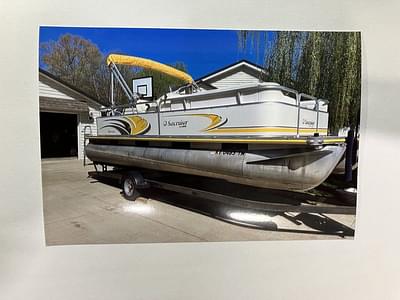 BOATZON | Lowe Suncruiser 220 2006
