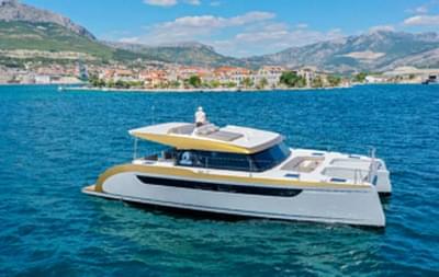 BOATZON | Luna 49 Power Cat 2024