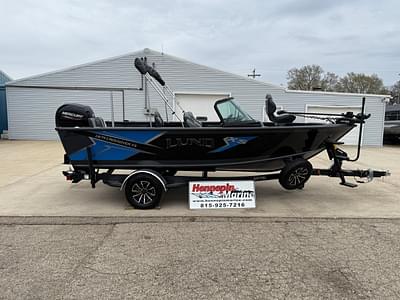 BOATZON | Lund 1875 Crossover XS 2025 BOATZON | Lund 1875 Crossover XS 2025