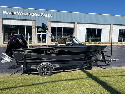 BOATZON | Lund 1875 Crossover XS 2026