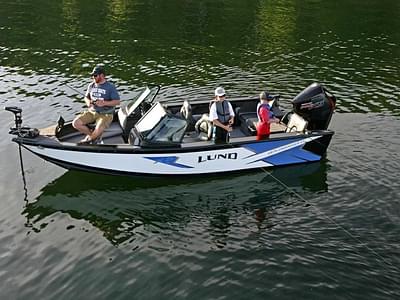 BOATZON | 2026 Lund 1875 Crossover XS