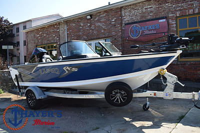 BOATZON | Lund 1875 Crossover XS Sport 2025 BOATZON | Lund 1875 Crossover XS Sport 2025