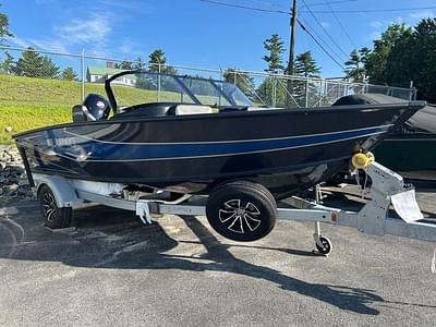 BOATZON | Lund 1875 Crossover XS Sport 2026