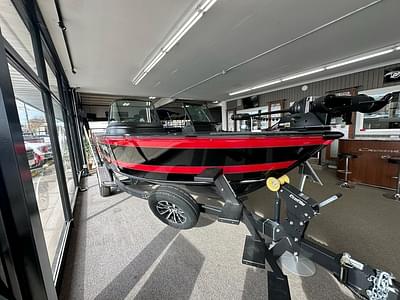 BOATZON | Lund 1875 Impact XS Sport 2025