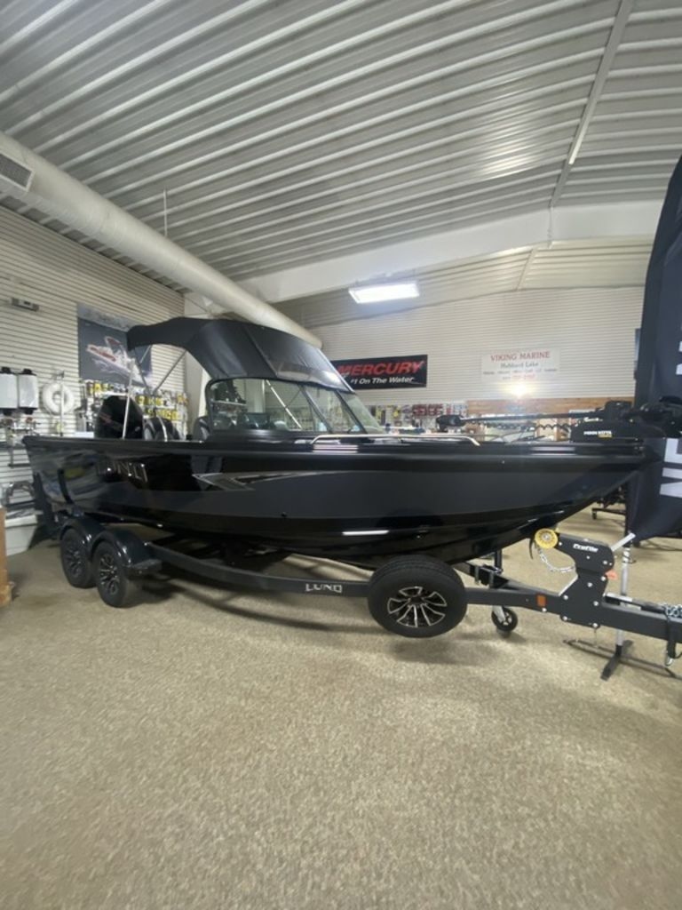 2025 Lund 1975 Tyee Sport - Sold Boat