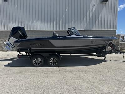BOATZON | Lund 202 Pro V GL 2025 BOATZON | Lund 202 Pro V GL 2025