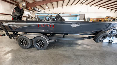 BOATZON | Lund 2075 ProV Bass XS 2025 BOATZON | Lund 2075 ProV Bass XS 2025